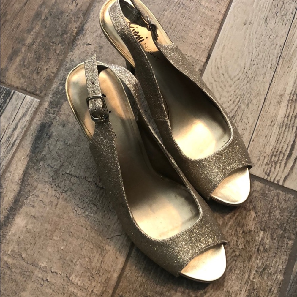 Sparkling Gold  2”  sling backs!